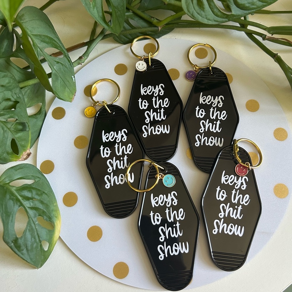 Handmade Vintage Style Motel Keychain Funny Gift Keys To The Shit Show